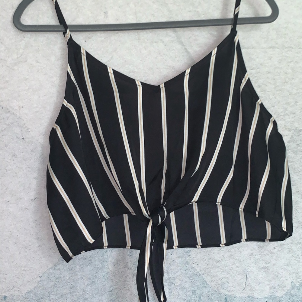 Tie front Crop Top
